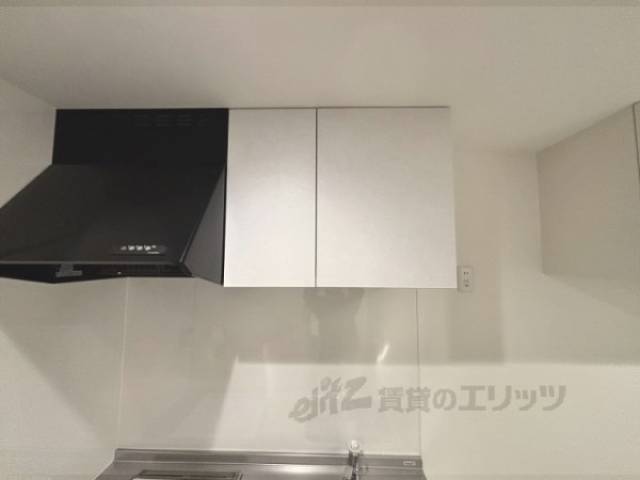 キッチン　上部収納