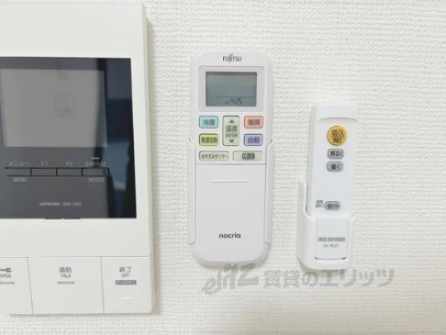 エアコン　リモコン