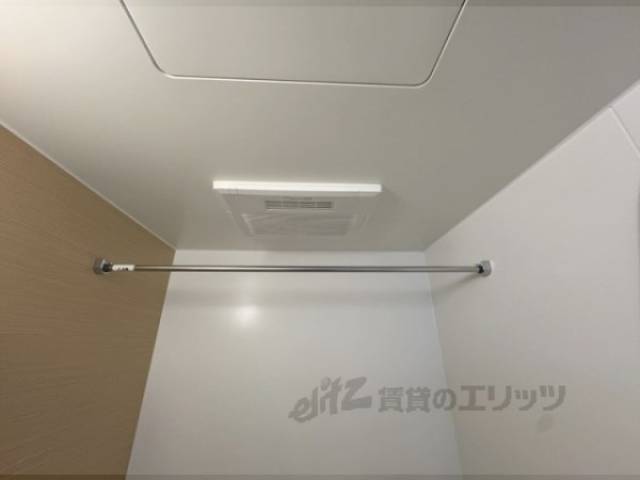 風呂　浴室物干し竿