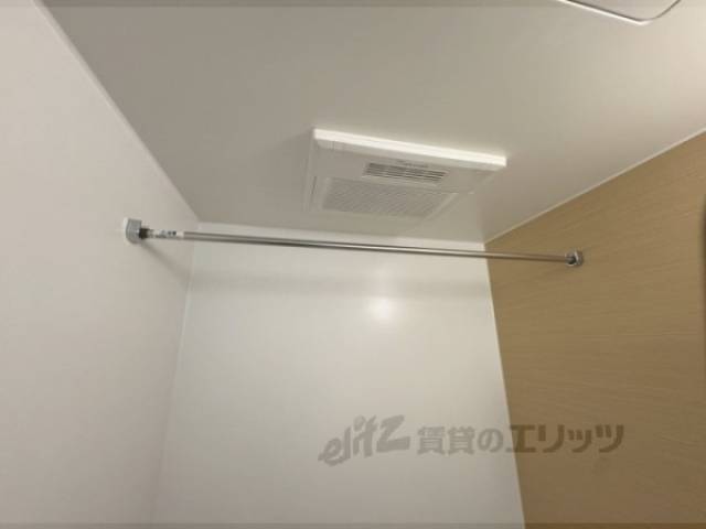 風呂　浴室物干し竿