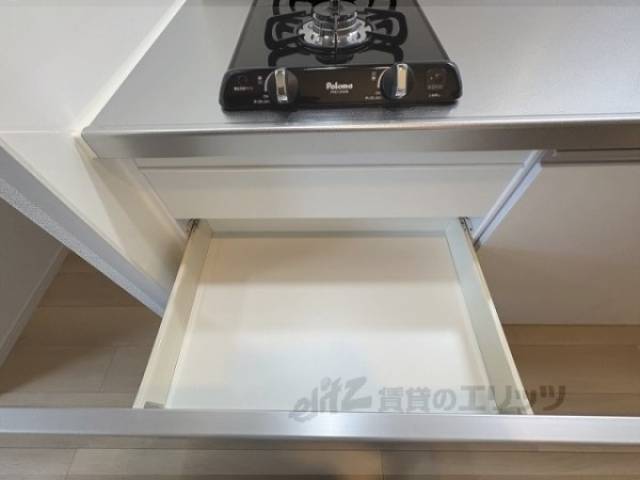 キッチン　下部収納