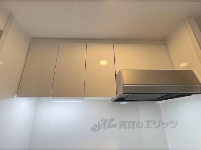 キッチン　上部収納
