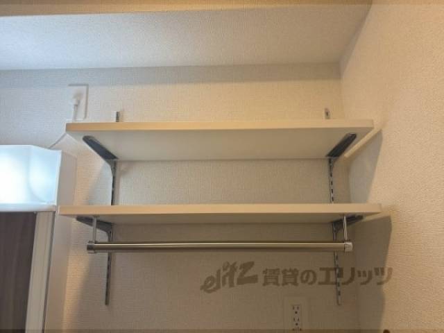 洗濯機置場　上部収納