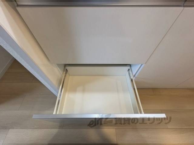 キッチン　下部収納