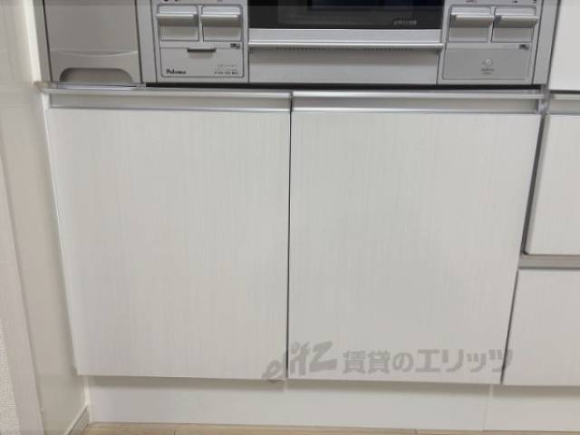 キッチン　下部収納