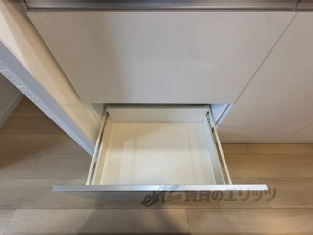 キッチン　下部収納