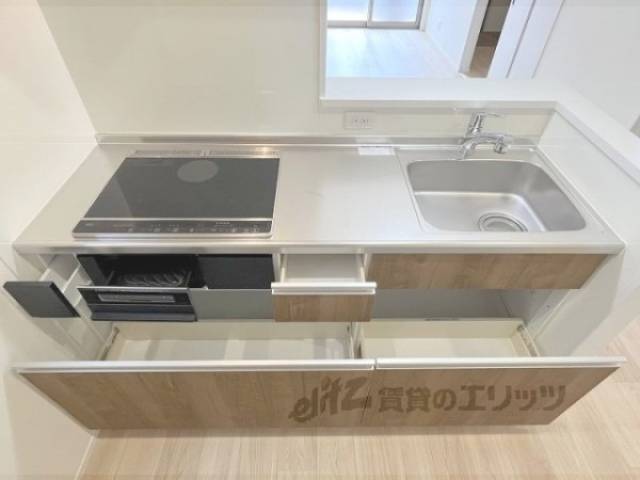 キッチン　下部収納