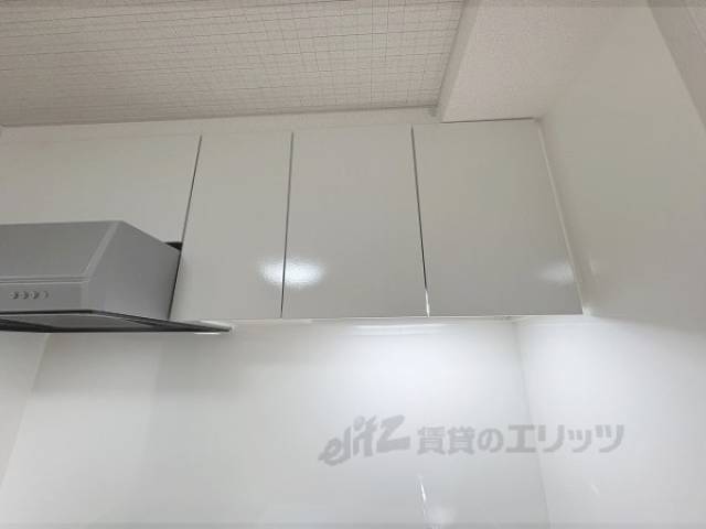 キッチン　上部収納