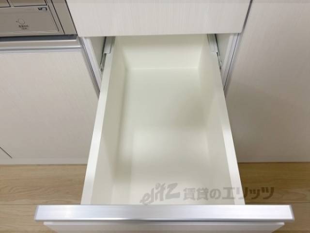 キッチン　下部収納