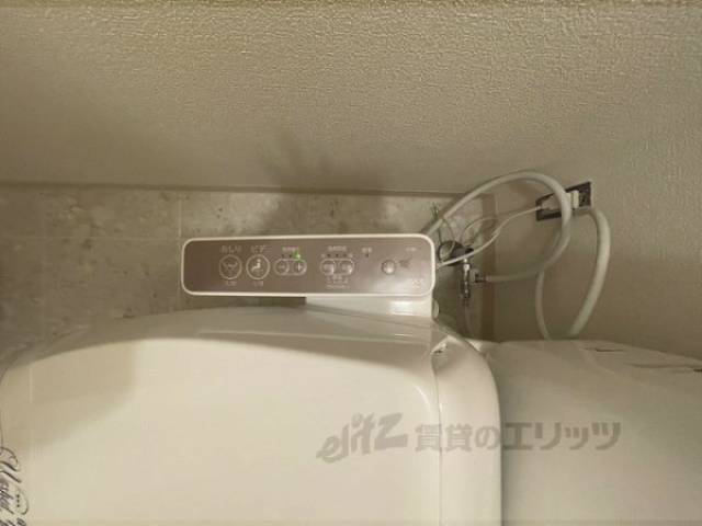 トイレ　洗浄機能付き