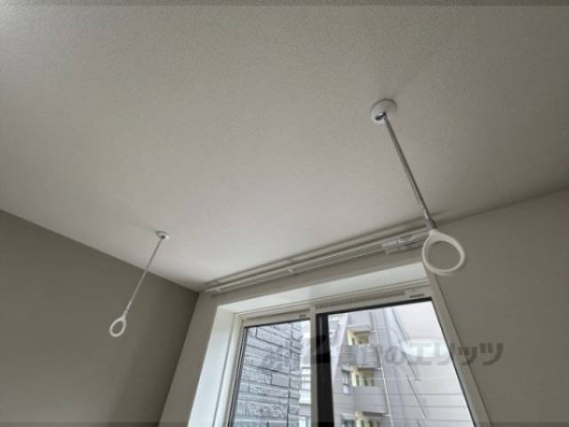 室内干し竿掛け