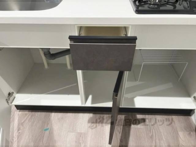 キッチン　収納