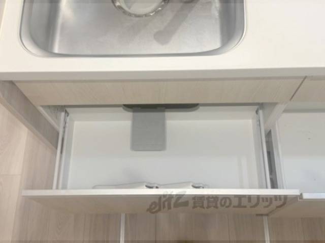 キッチン　下部収納