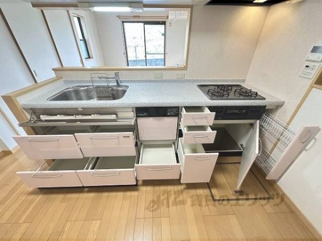 キッチン　下収納