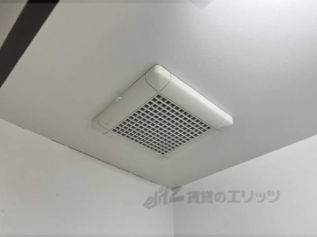 キッチン　換気扇