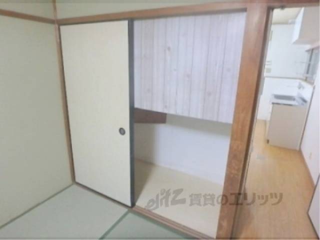和室　押入れ