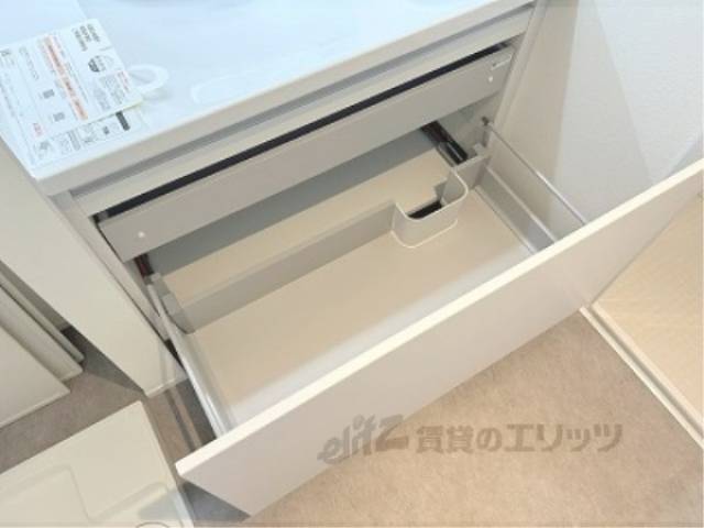 洗面所　下部収納