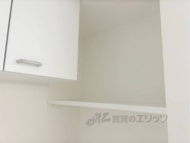 洗濯機置場　収納