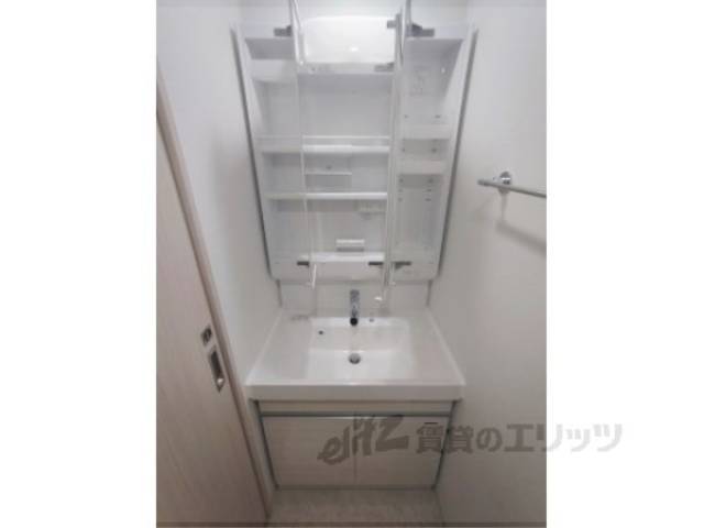 洗面所　収納上部