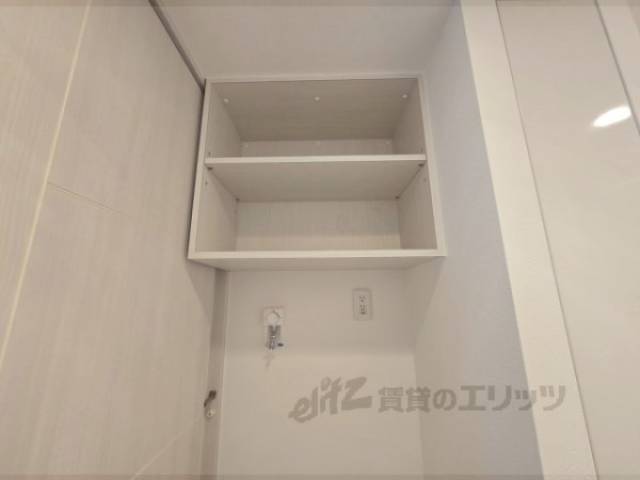 洗濯機置場　上部収納