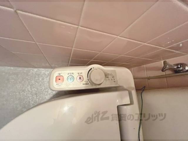 トイレ　ウォシュレト