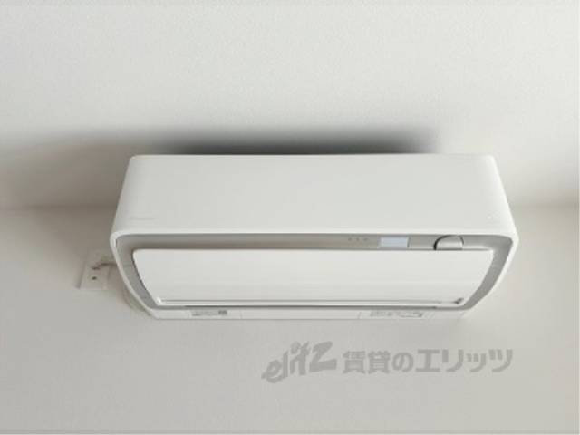 エアコン　リビング
