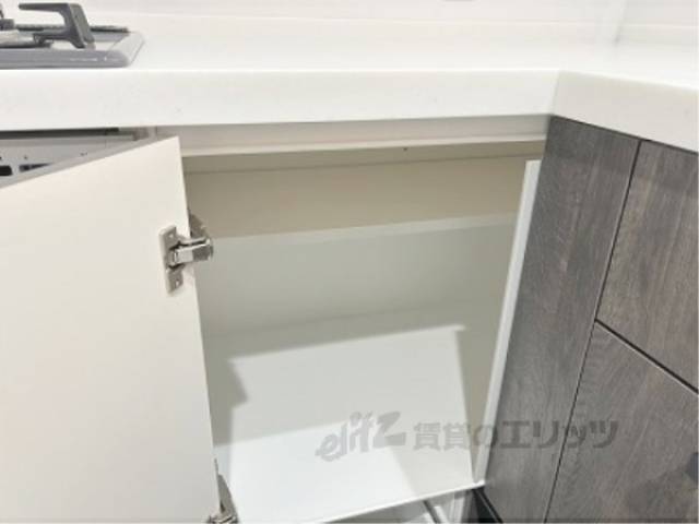 キッチン　下部収納