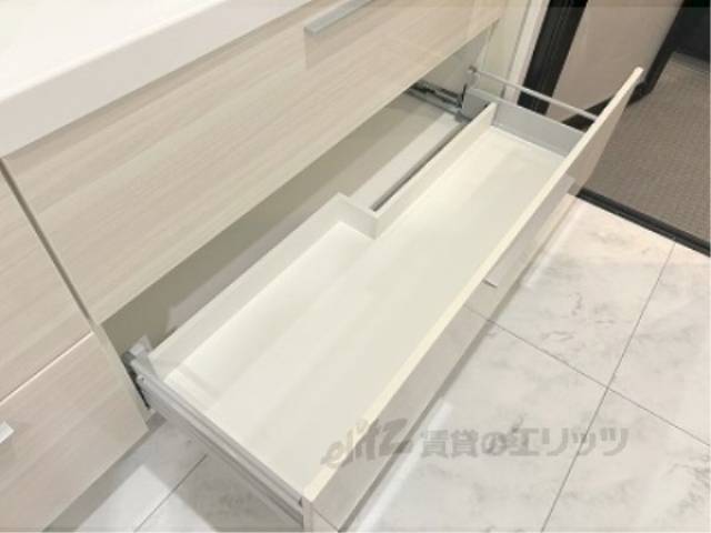 洗面所　下部収納