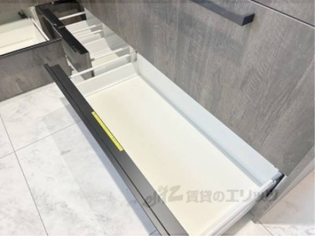 キッチン　下部収納