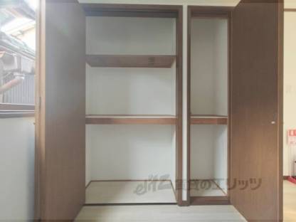 収納　廊下