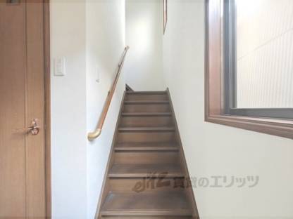 階段　１Ｆ→２Ｆ