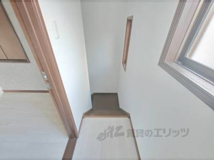 階段　２Ｆ→３Ｆ