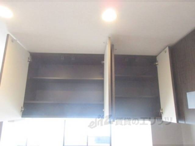 キッチン　収納