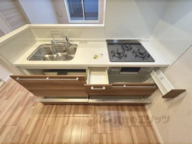 キッチン　収納