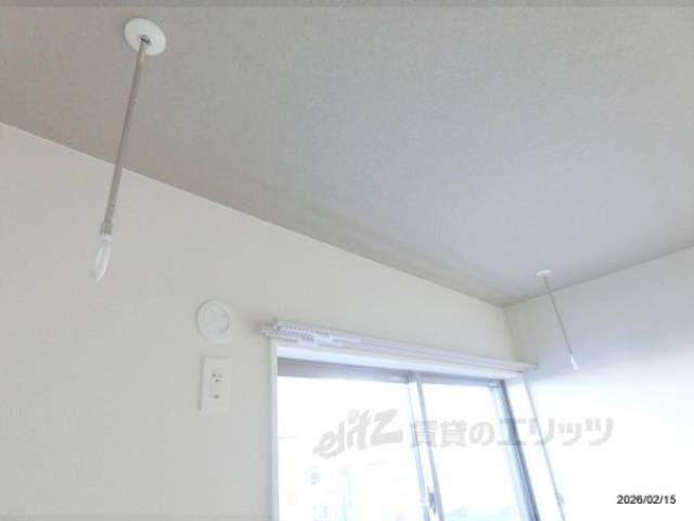 洋室　室内物干し