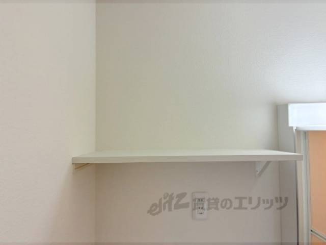 洗面所　洗面所の物置台