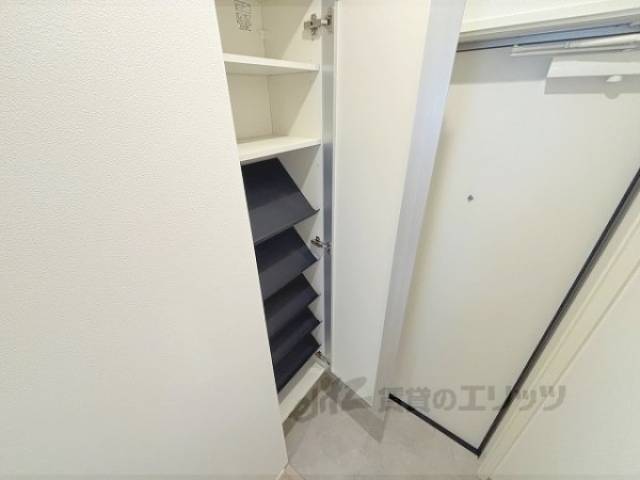 玄関　収納