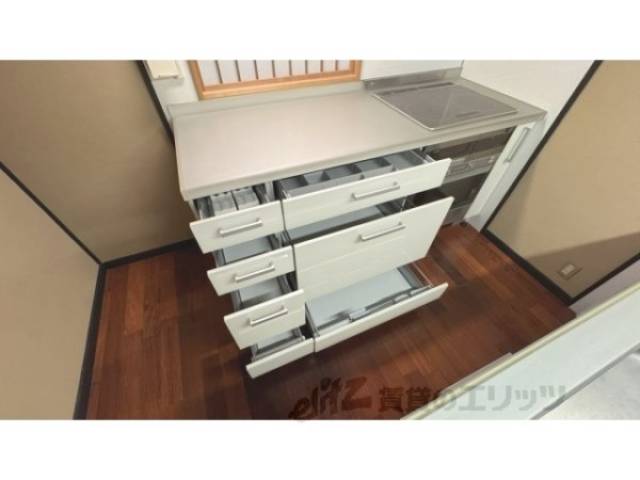 キッチン　下収納