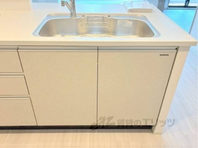 キッチン　下部収納