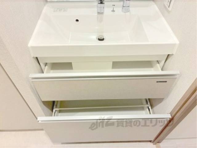 洗面所　下部収納