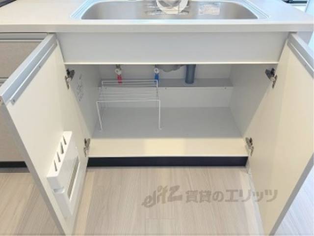 キッチン　下部収納