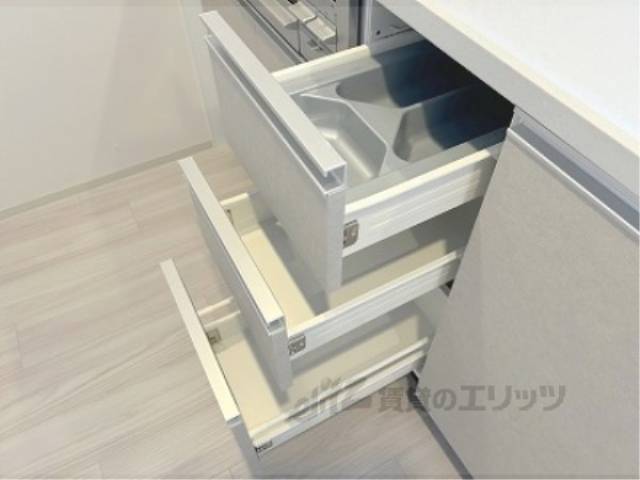 キッチン　下部収納