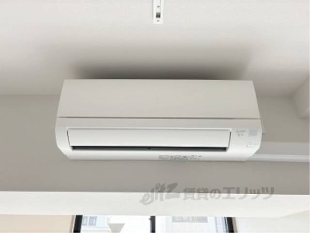 エアコン　リビング