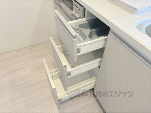 キッチン　下部収納