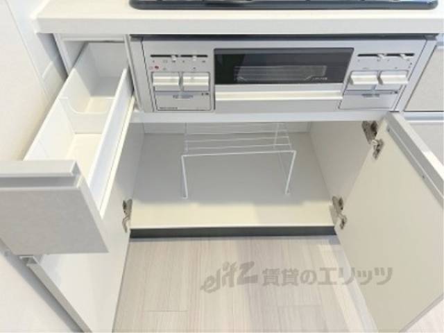 キッチン　下部収納