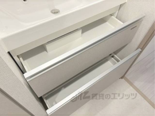 洗面所　下部収納