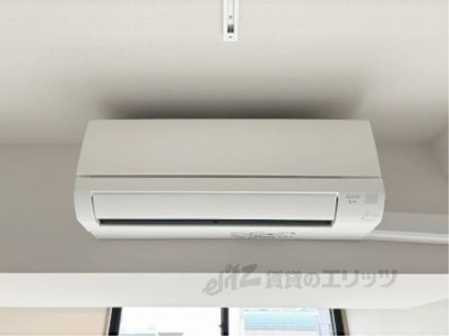 エアコン　リビング