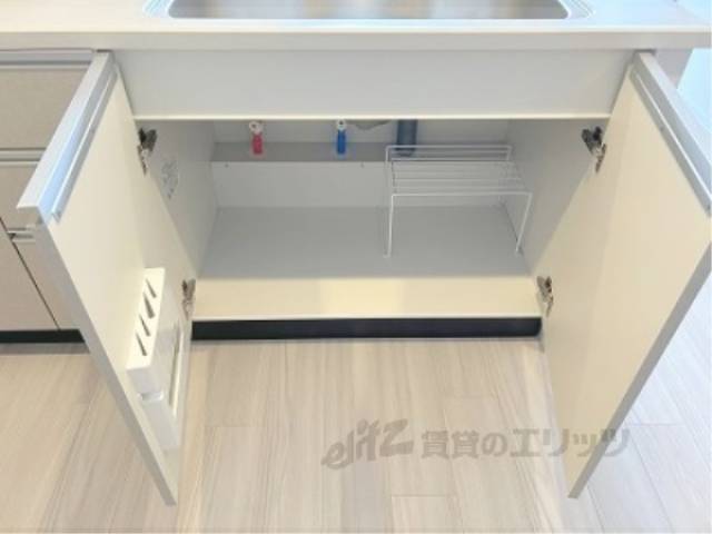 キッチン　下部収納