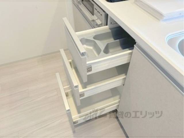 キッチン　下部収納