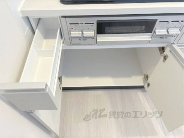キッチン　下部収納